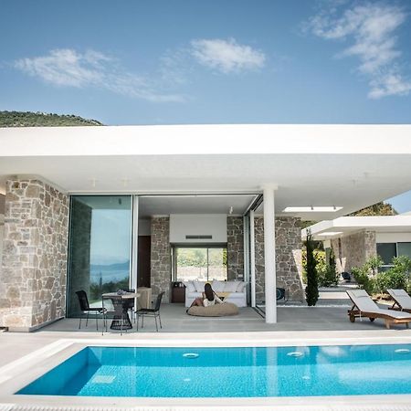 Varko Luxury Suites Paleros Екстериор снимка