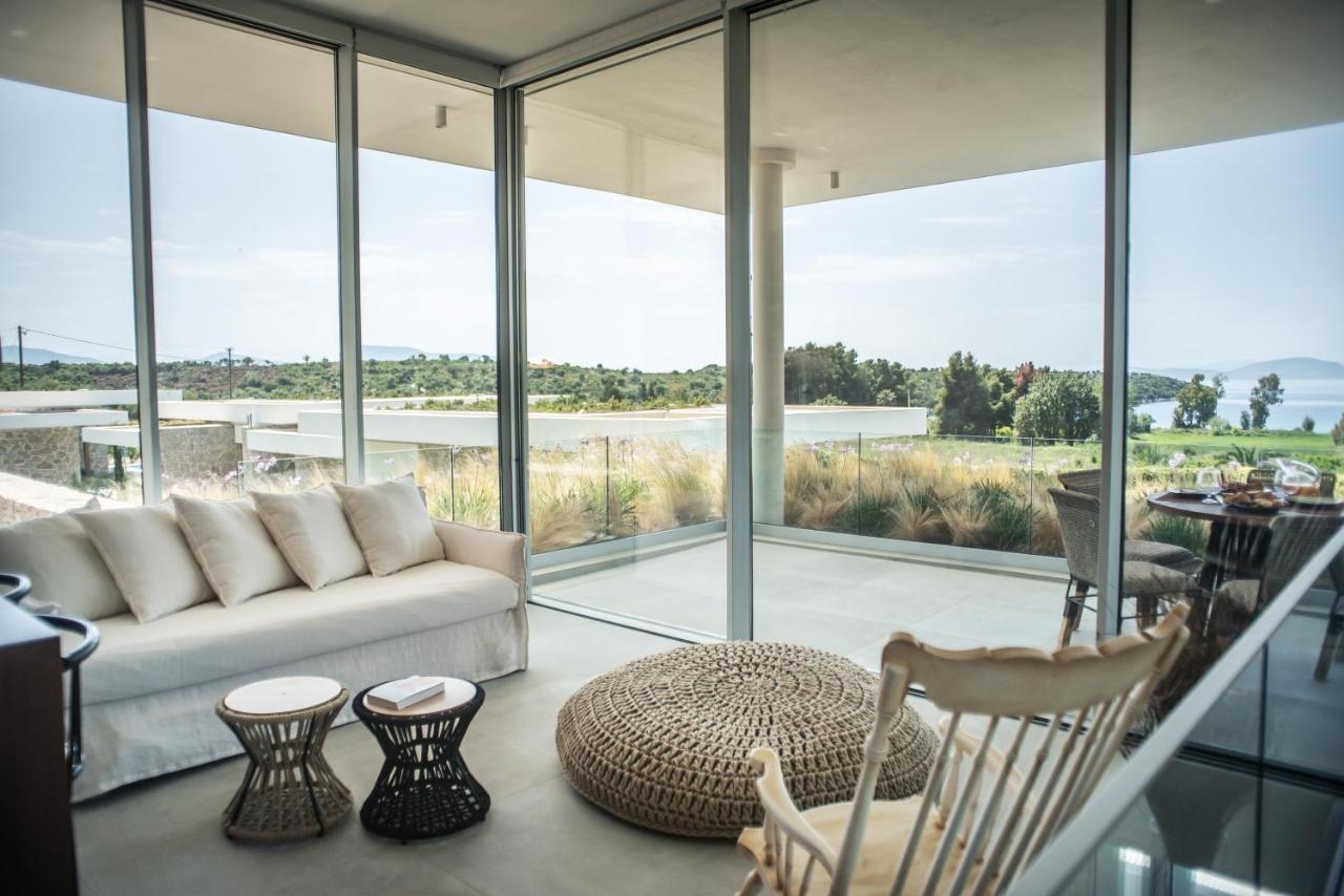 Varko Luxury Suites Paleros Екстериор снимка